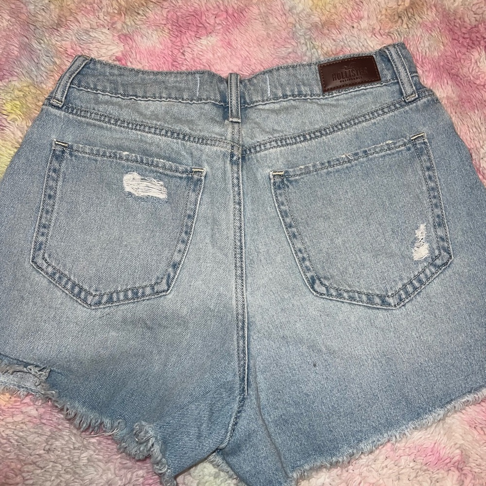 Hollister Size 7